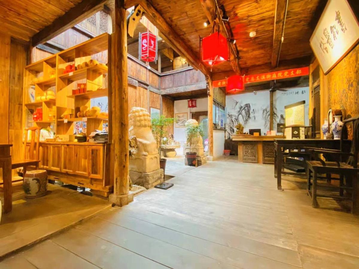 Apartamento Old Street Courtyard Montes Huang Exterior foto